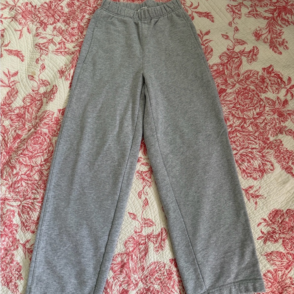 Community Aritzia gray flair sweatpants